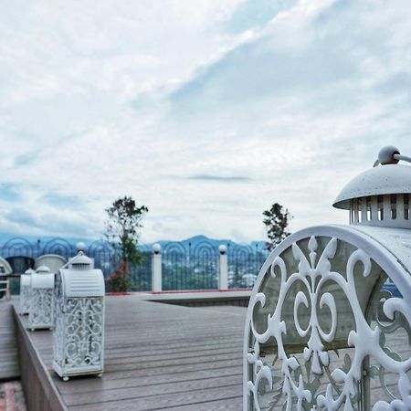 Cinnamon Hotel Boutique Syariah Tutugan Buitenkant foto