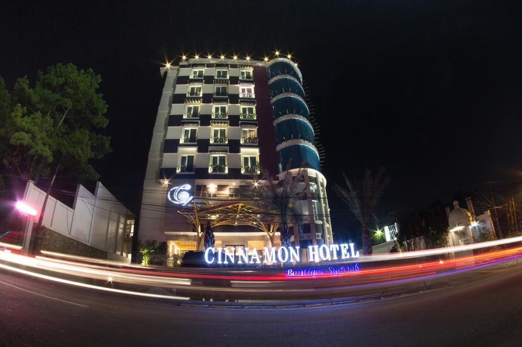 Cinnamon Hotel Boutique Syariah Tutugan Buitenkant foto