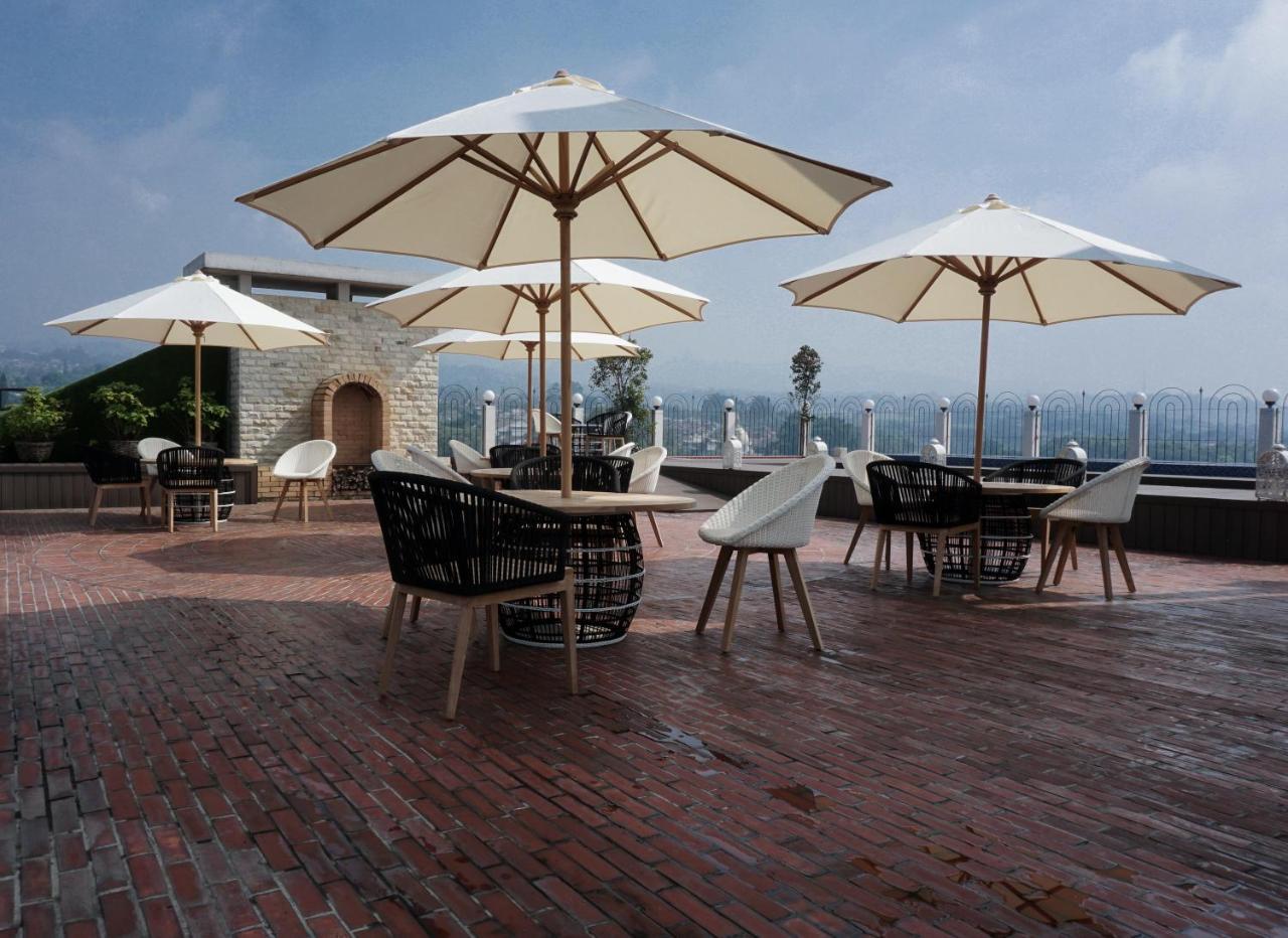 Cinnamon Hotel Boutique Syariah Tutugan Buitenkant foto